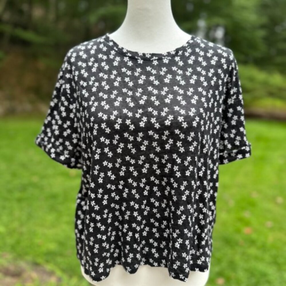 Boden Black and White Floral Boxy Short Sleeve Tee